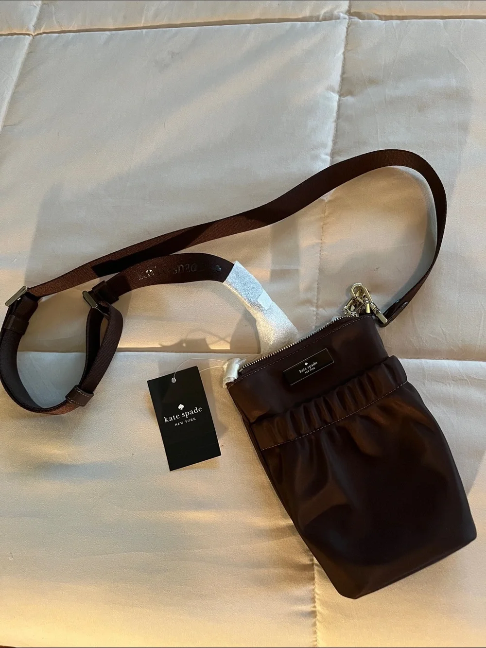 Kate Spade, New York Crossbody, Perfect Size Phone, Credit Card &/Or Wallet - Picture 3 of 10